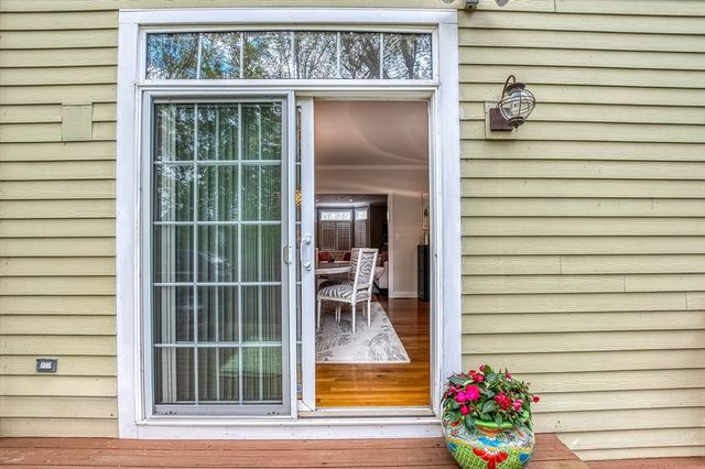 923 Lagrange St 0, Boston, MA 02132