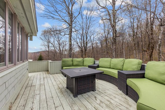 109 Mountainside Drive, Killington, VT 05751