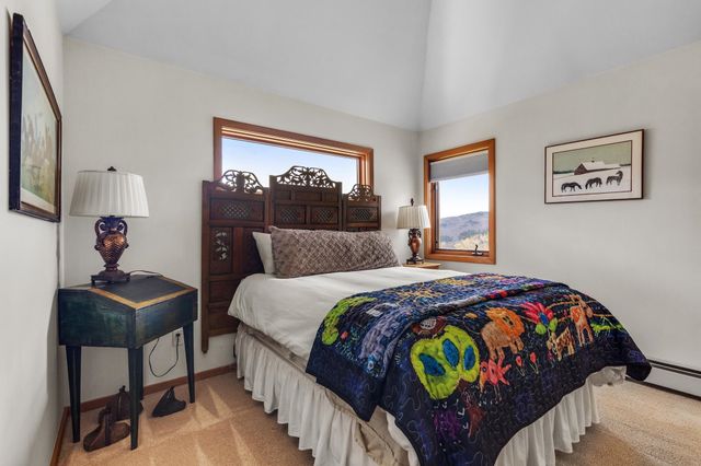 109 Mountainside Drive, Killington, VT 05751