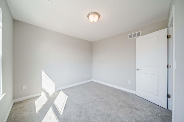 66 Genoa Circle, Commercial Point, OH 43116