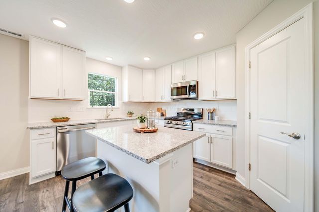 66 Genoa Circle, Commercial Point, OH 43116