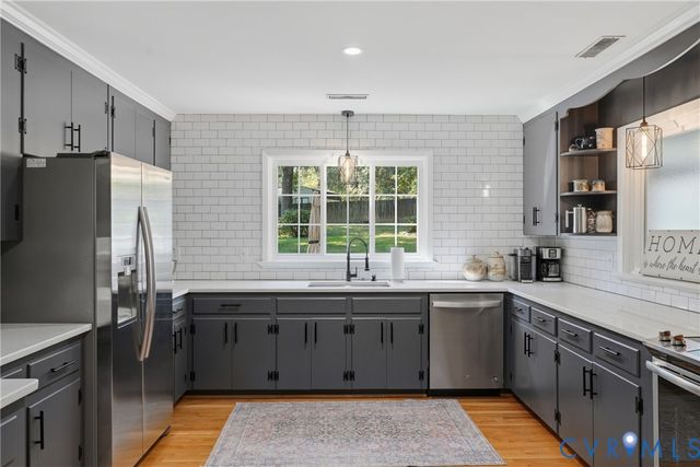 12600 Brook Ln, Chester, VA 23831
