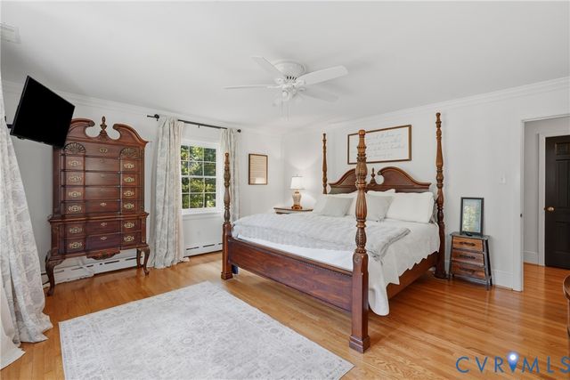 12600 Brook Ln, Chester, VA 23831