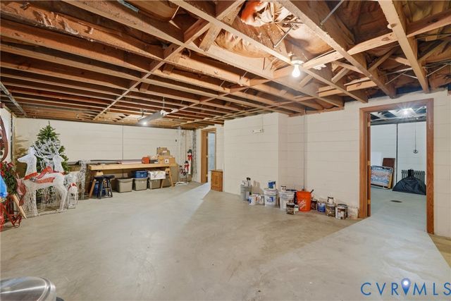 12600 Brook Ln, Chester, VA 23831