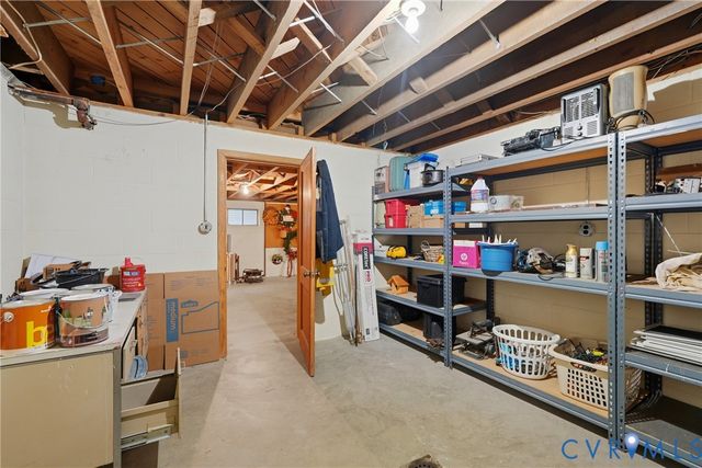 12600 Brook Ln, Chester, VA 23831