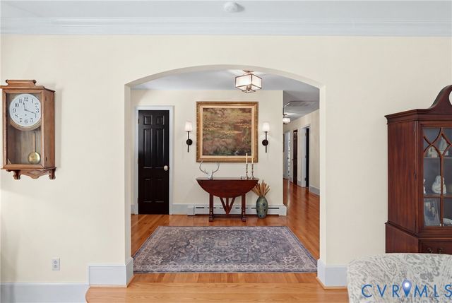 12600 Brook Ln, Chester, VA 23831