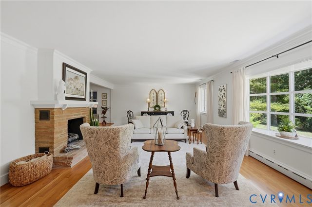 12600 Brook Ln, Chester, VA 23831