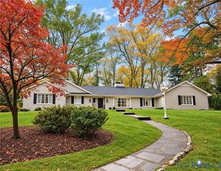 12600 Brook Ln, Chester, VA 23831