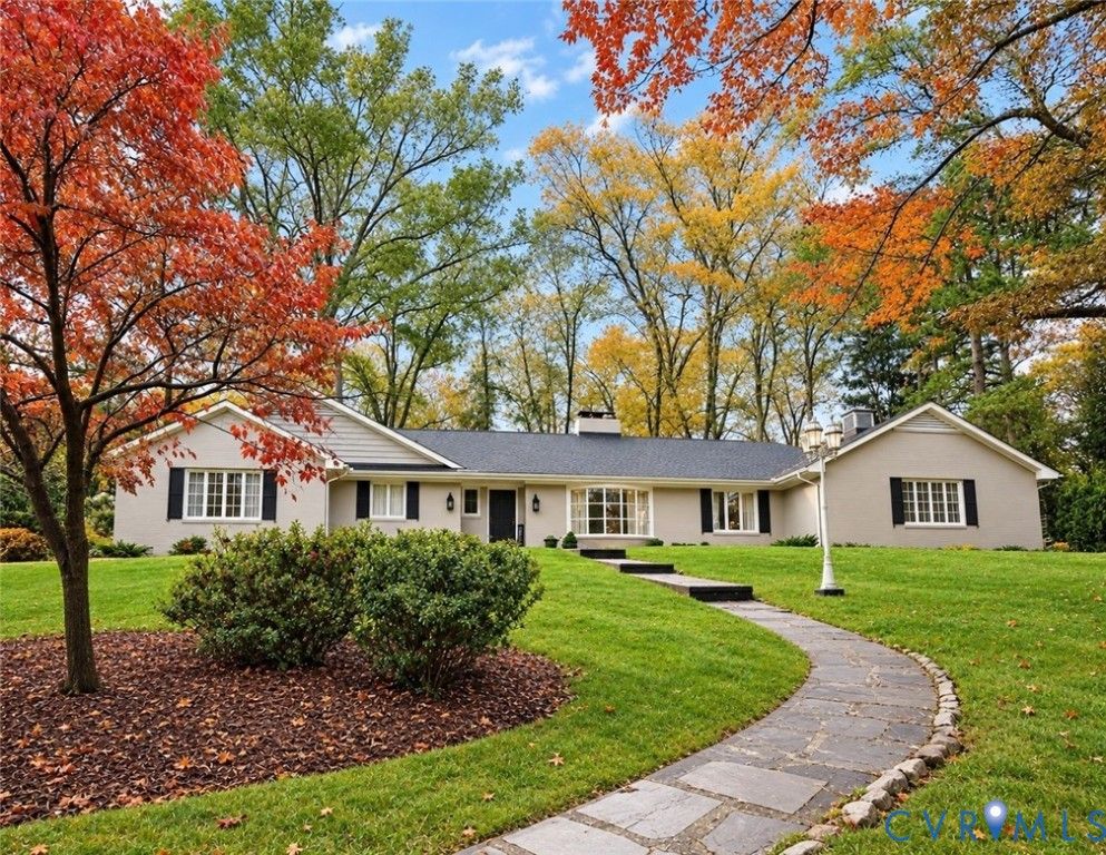 12600 Brook Ln, Chester, VA 23831