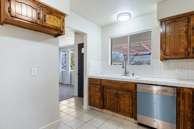 655 N Princeton Avenue, Coalinga, CA 93210