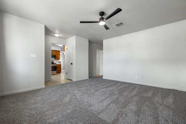 655 N Princeton Avenue, Coalinga, CA 93210