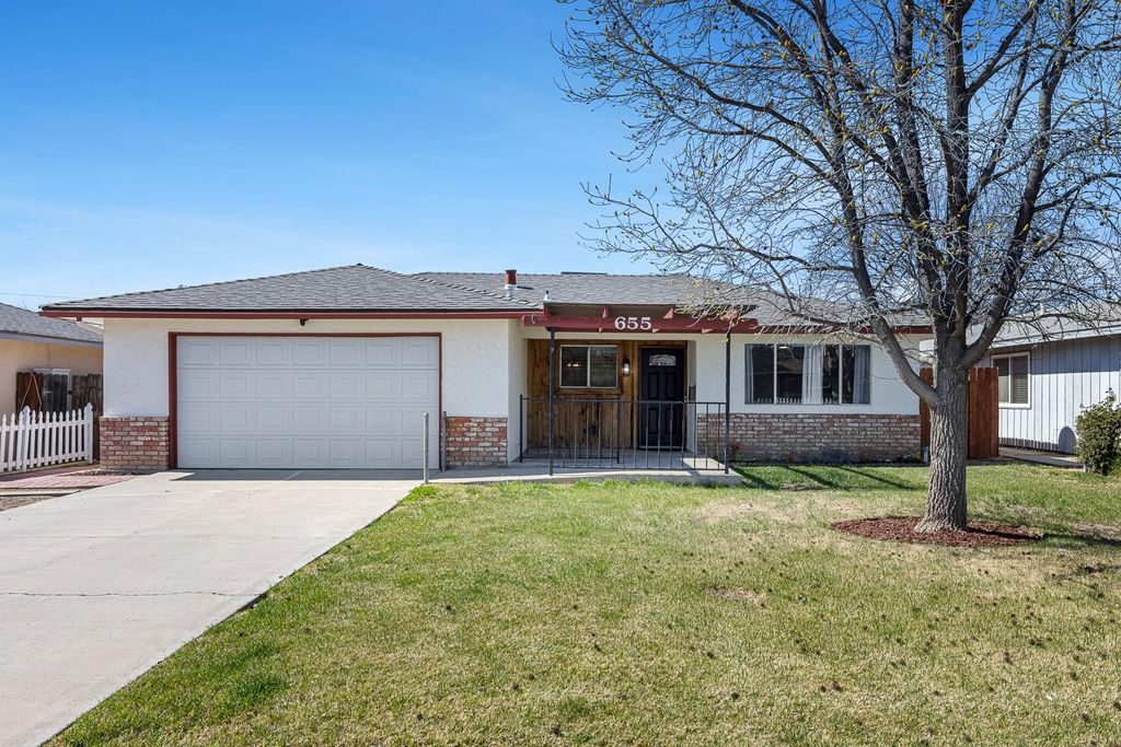 655 N Princeton Avenue, Coalinga, CA 93210
