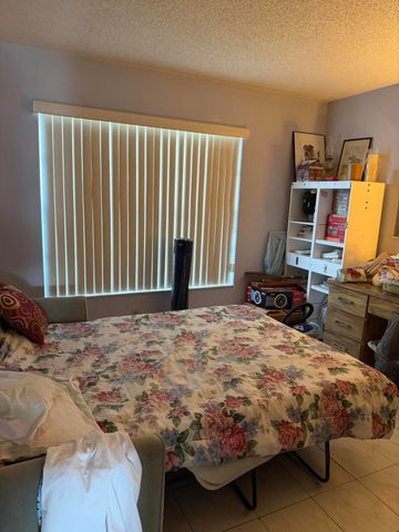 5937 Caribbean Boulevard, West Palm Beach, FL 33407