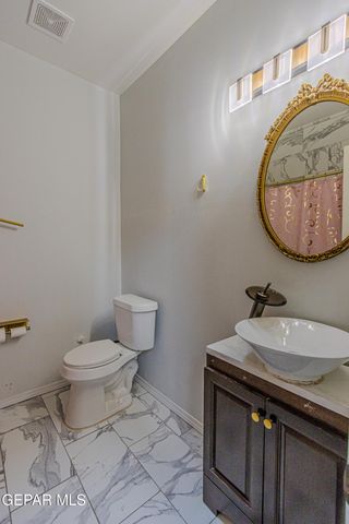 133 LAKE MEAD Court, El Paso, TX 79928