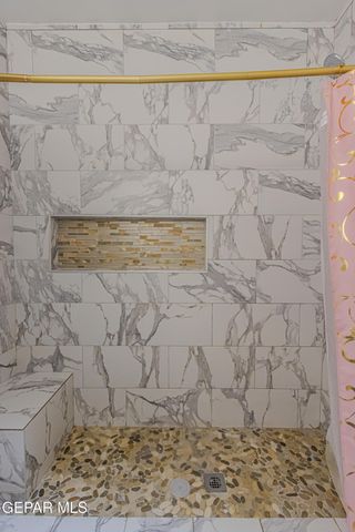 133 LAKE MEAD Court, El Paso, TX 79928