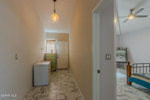 133 LAKE MEAD Court, El Paso, TX 79928