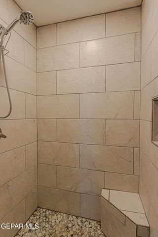 133 LAKE MEAD Court, El Paso, TX 79928