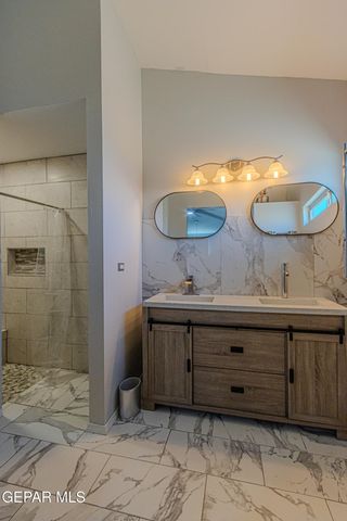 133 LAKE MEAD Court, El Paso, TX 79928