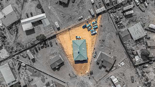 133 LAKE MEAD Court, El Paso, TX 79928