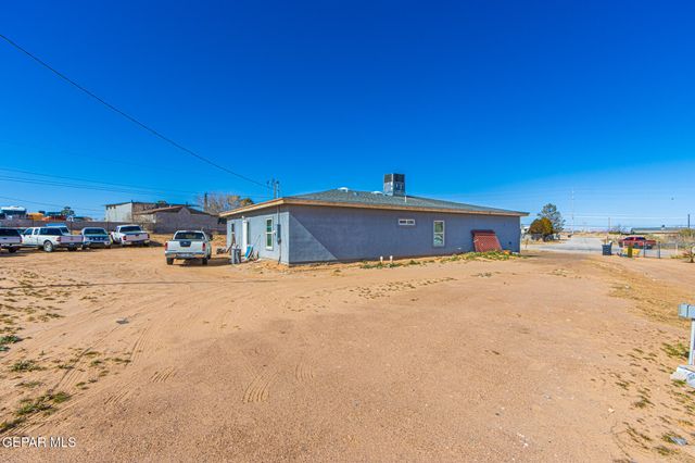 133 LAKE MEAD Court, El Paso, TX 79928