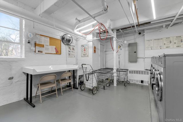 18-70 211th Street 6J, Bayside, NY 11360