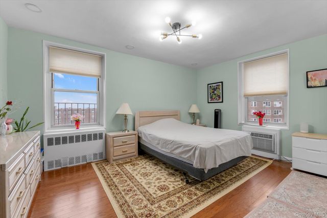 18-70 211th Street 6J, Bayside, NY 11360