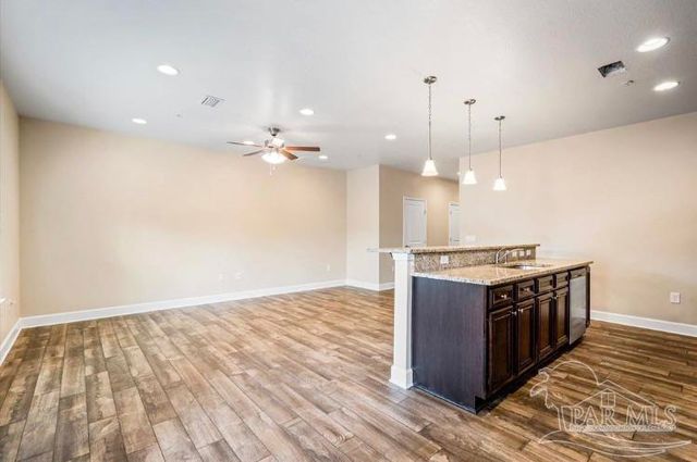 3501 Mossy Oak Villas Cir, Pensacola, FL 32514