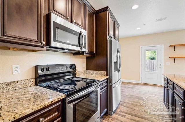 3501 Mossy Oak Villas Cir, Pensacola, FL 32514