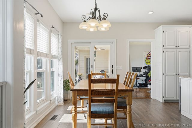 11018 S Erie Avenue, Tulsa, OK 74137