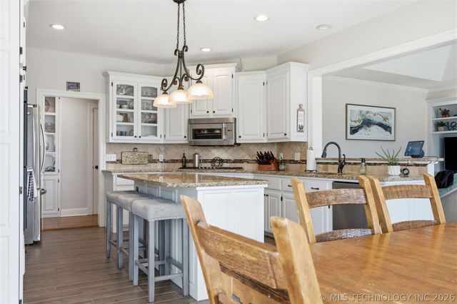 11018 S Erie Avenue, Tulsa, OK 74137