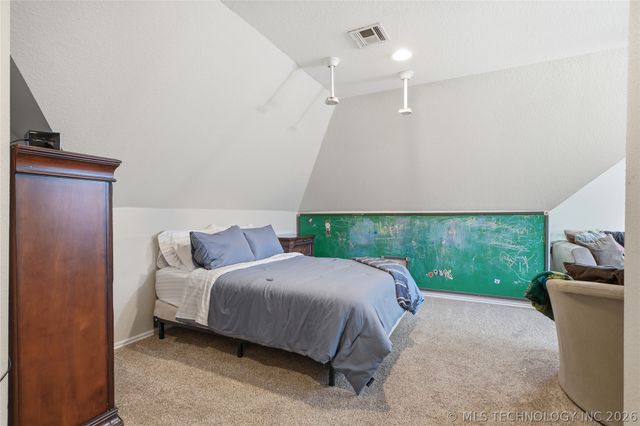 11018 S Erie Avenue, Tulsa, OK 74137