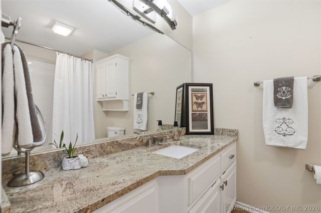 11018 S Erie Avenue, Tulsa, OK 74137