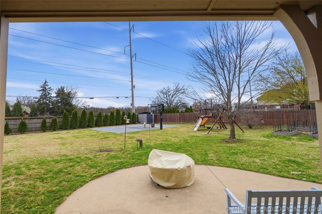 11018 S Erie Avenue, Tulsa, OK 74137