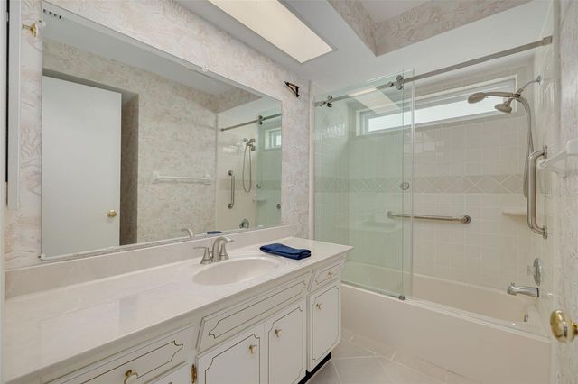 1111 MCLEAN STREET, Dunedin, FL 34698