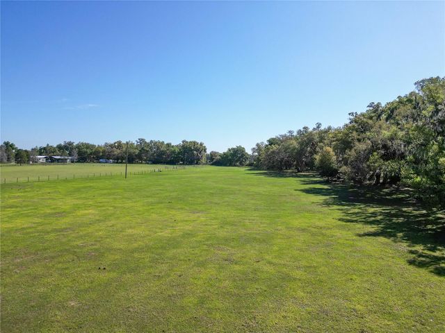 721 CR 721, Webster, FL 33597