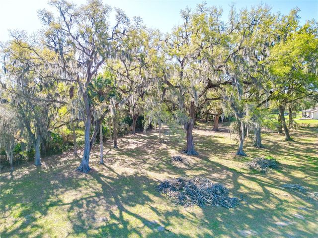 721 CR 721, Webster, FL 33597