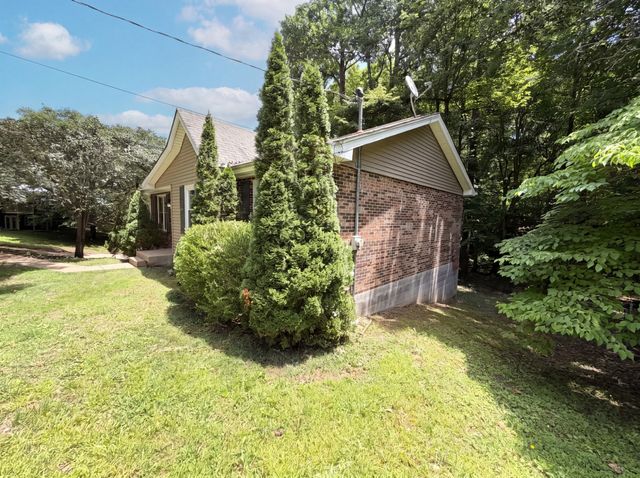 206 Diana Dr, Dickson, TN 37055