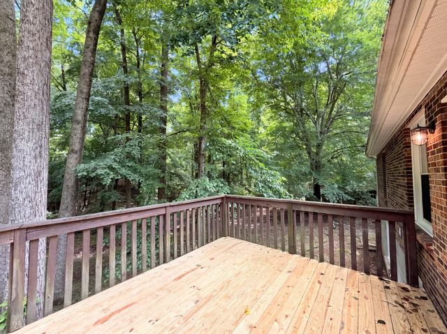 206 Diana Dr, Dickson, TN 37055