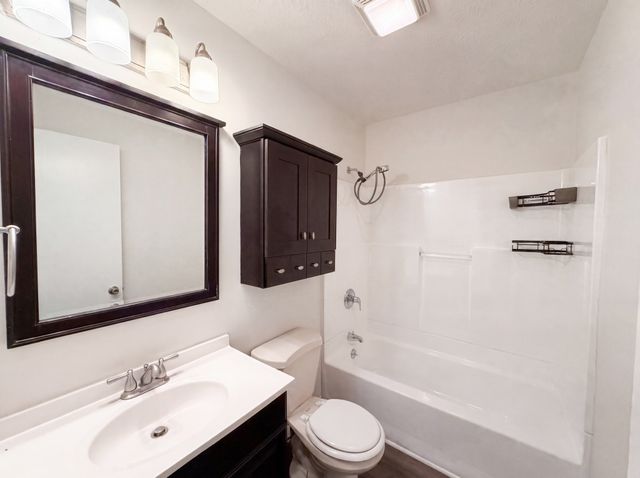 206 Diana Dr, Dickson, TN 37055