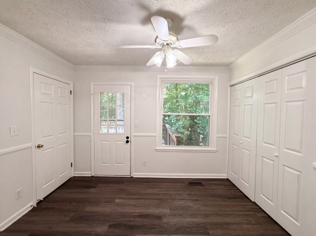 206 Diana Dr, Dickson, TN 37055
