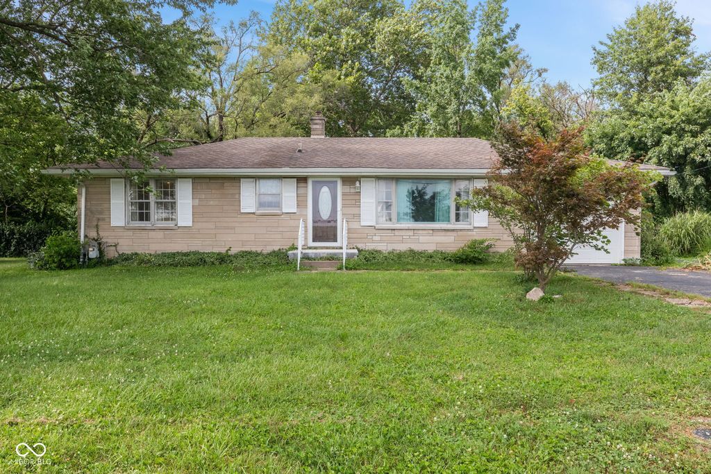 2172 E 500 N, Whiteland, IN 46184