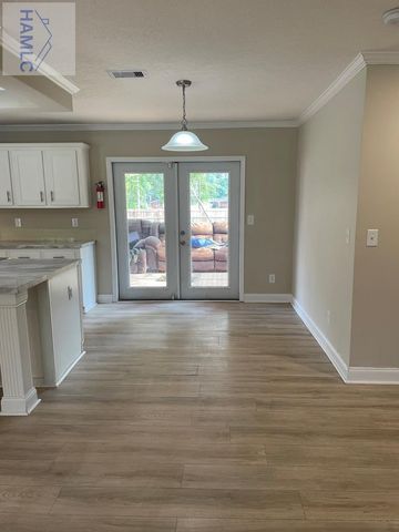 688 Linden Bluff Drive, Jesup, GA 31545