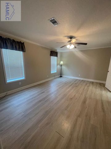 688 Linden Bluff Drive, Jesup, GA 31545