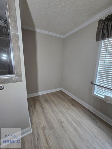 688 Linden Bluff Drive, Jesup, GA 31545