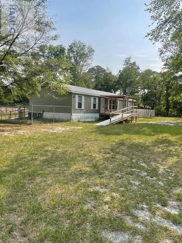 688 Linden Bluff Drive, Jesup, GA 31545