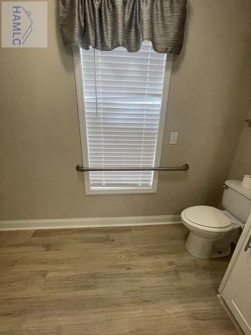 688 Linden Bluff Drive, Jesup, GA 31545