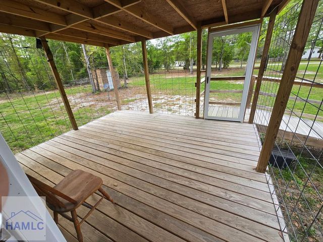 688 Linden Bluff Drive, Jesup, GA 31545
