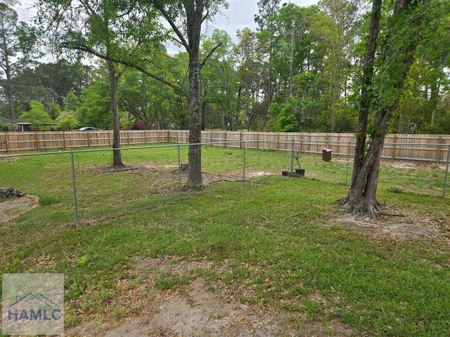 688 Linden Bluff Drive, Jesup, GA 31545