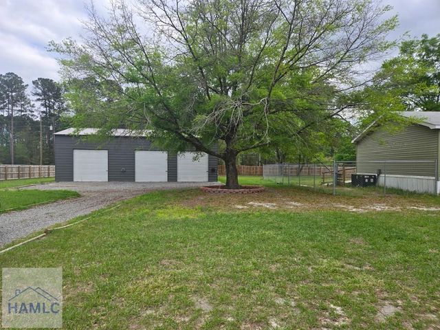 688 Linden Bluff Drive, Jesup, GA 31545