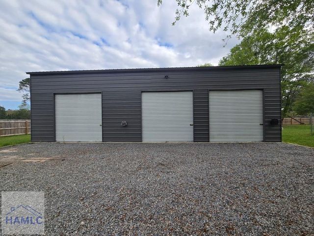 688 Linden Bluff Drive, Jesup, GA 31545